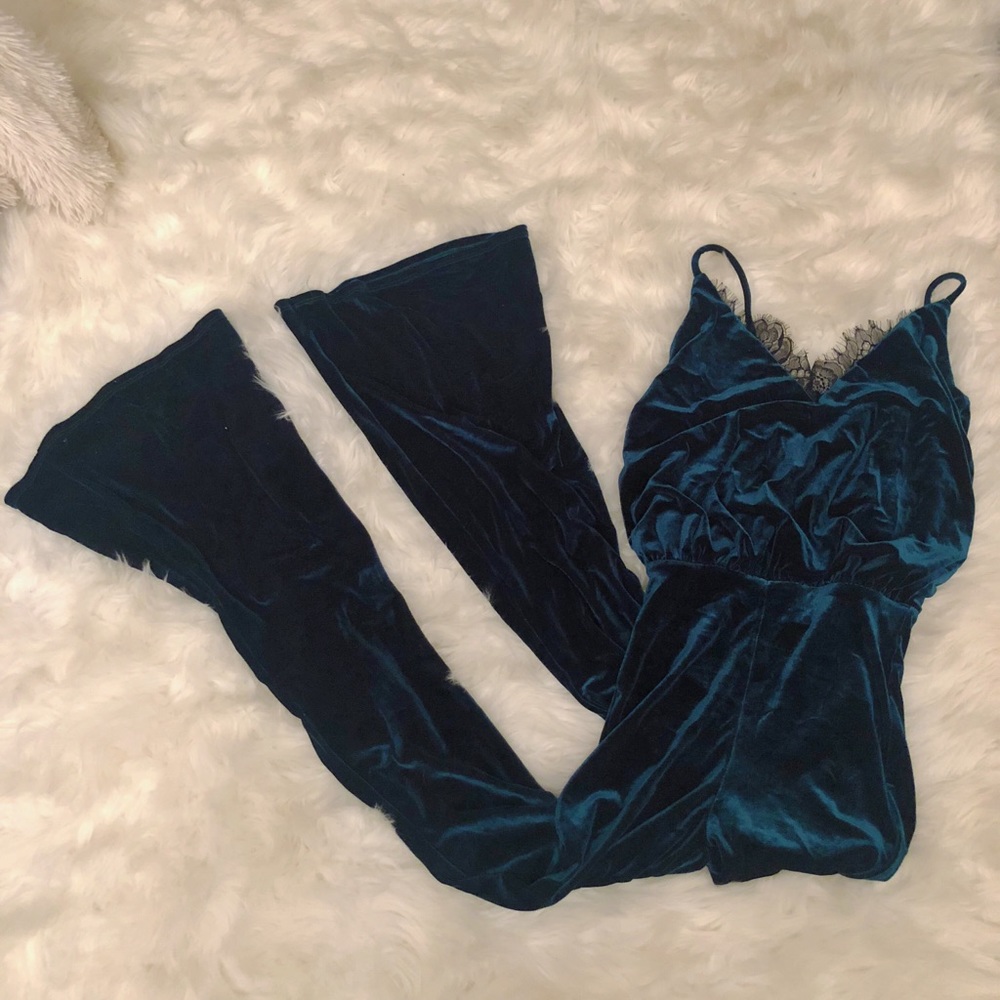 Fashion nova jumpsuit